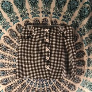 Black & white plaid skirt